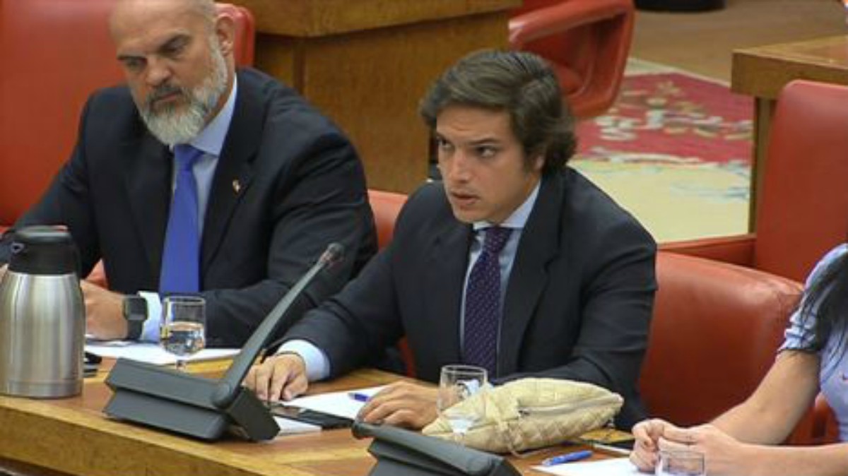 El diputado nacional José María Figaredo, en la Diputación Permanente.