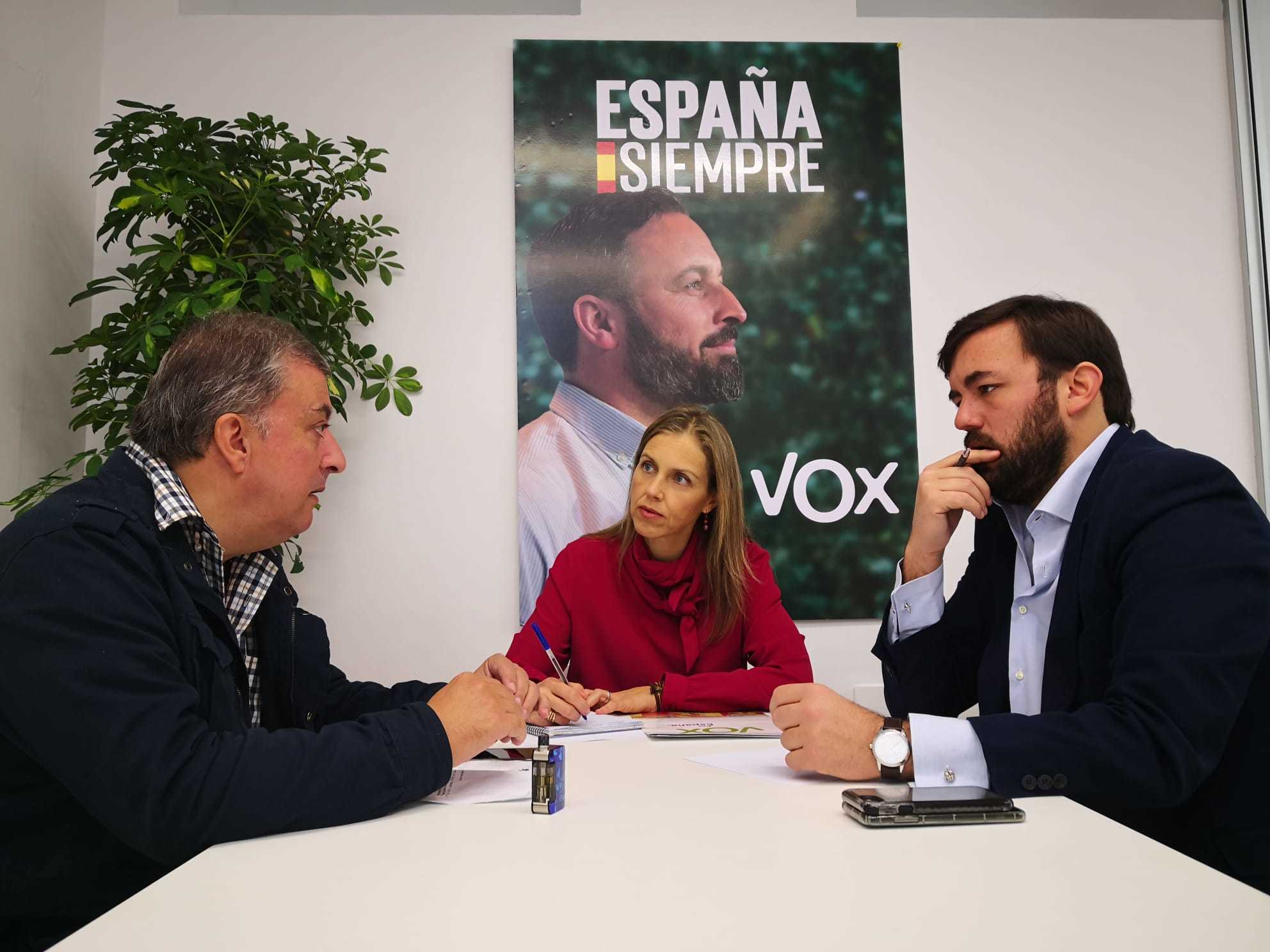 Reunión de VOX con los comerciantes de Los Bermejales