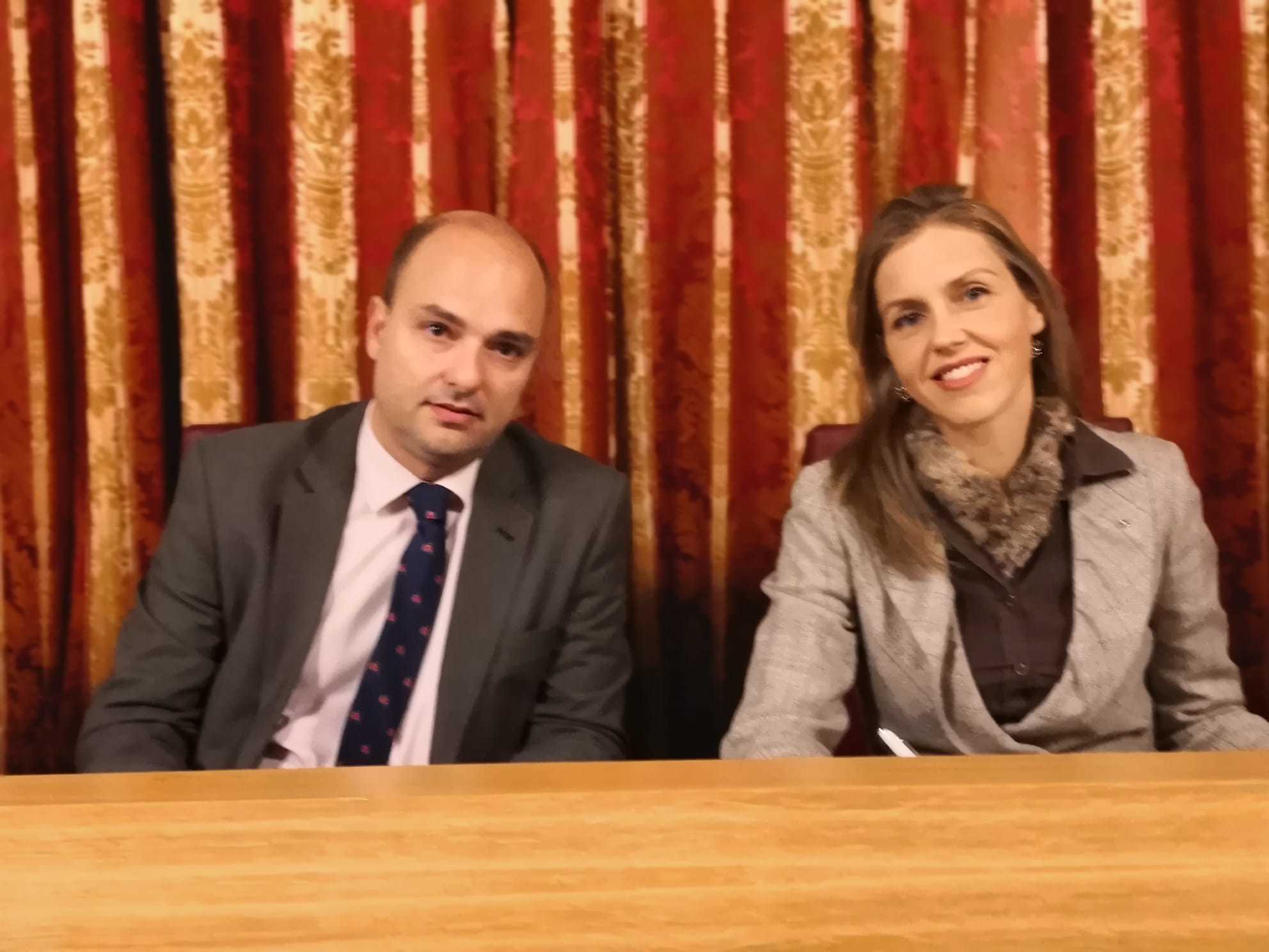 Vox lleva al pleno de Sevilla la sentencia de los ERE