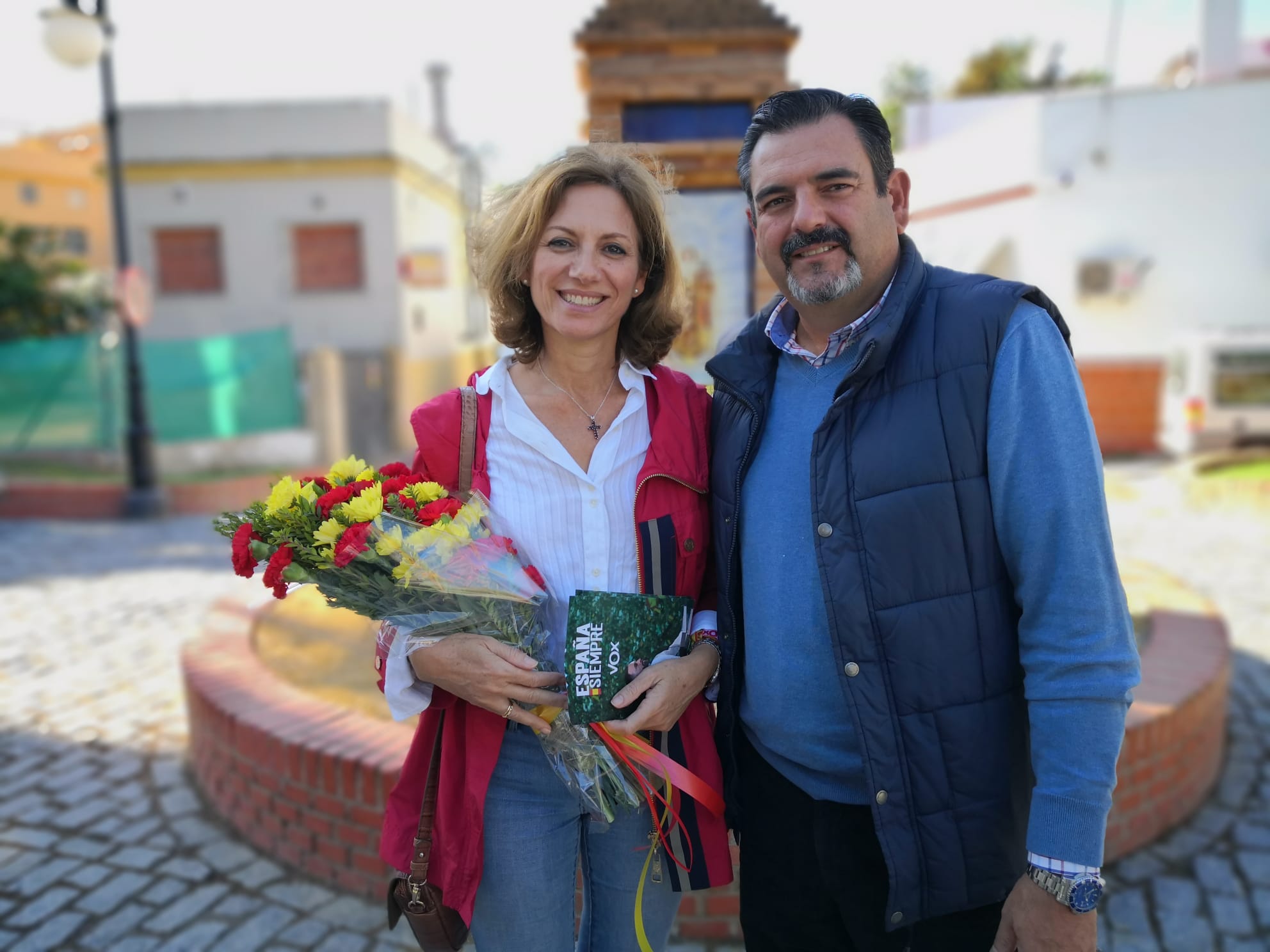 Manuel Pérez junto a Reyes Romero