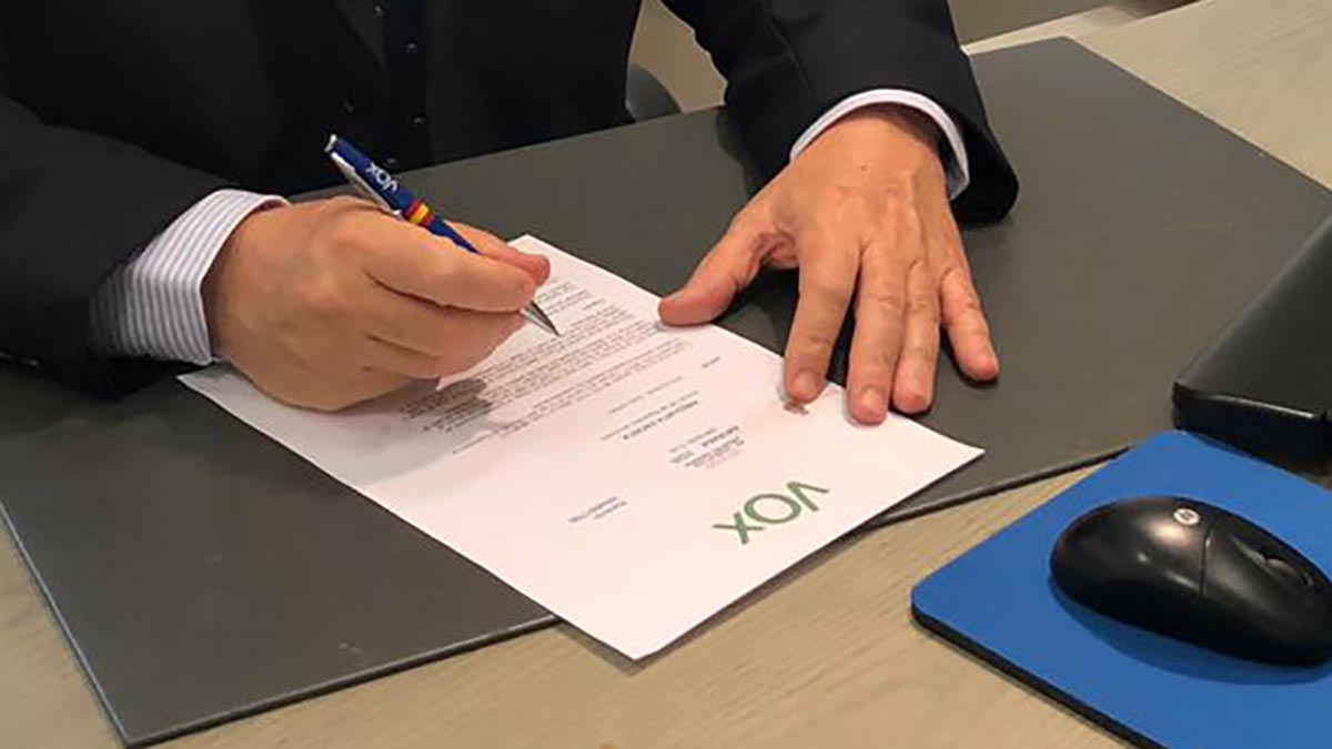 Los seandores de VOX registran 40 preguntas en una semana