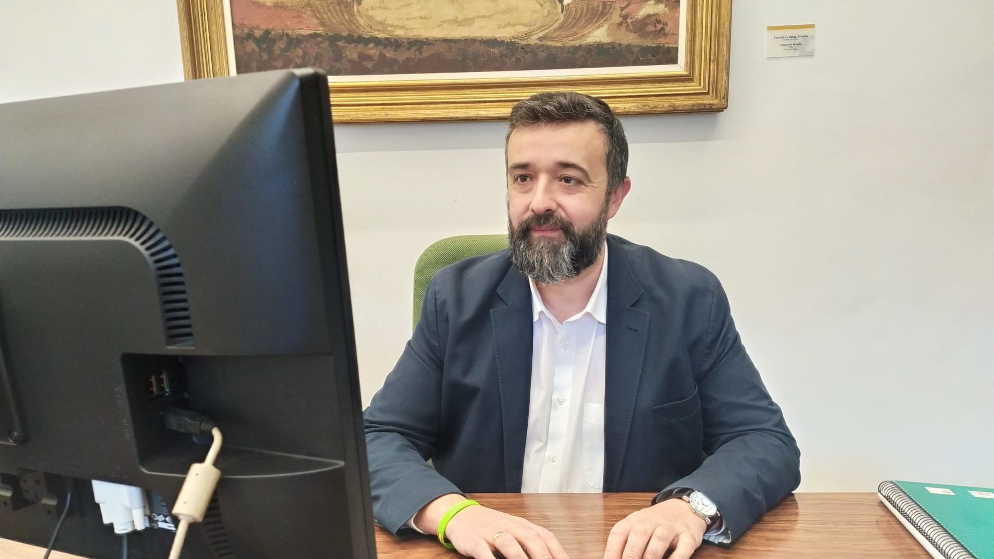 Vox Cruz. Rafael Saco, portavoz VOX Diputación de Córdoba