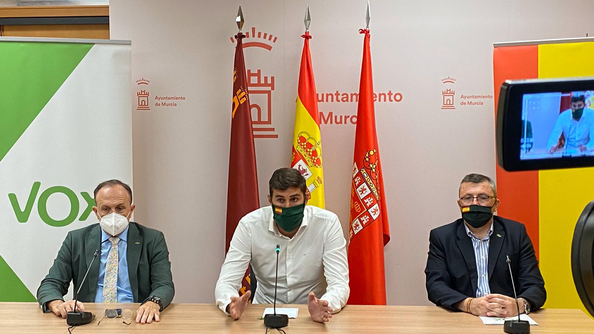 Gestoso, Salvador y Antelo han ofrecido una rueda de prensa explicando la urgencia de la petición