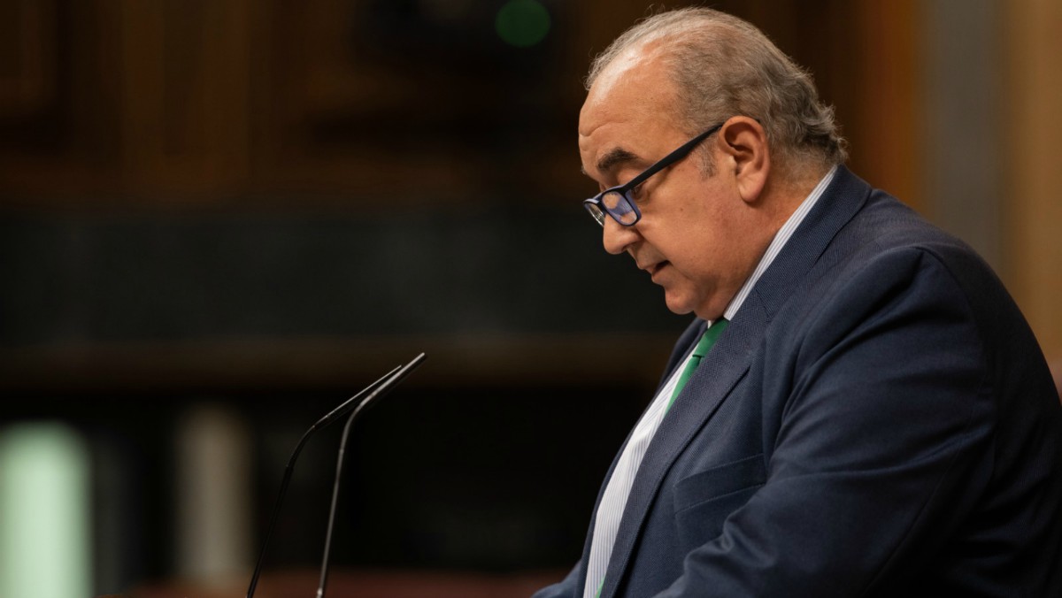 Emilio del Valle en la tribuna del Congreso.