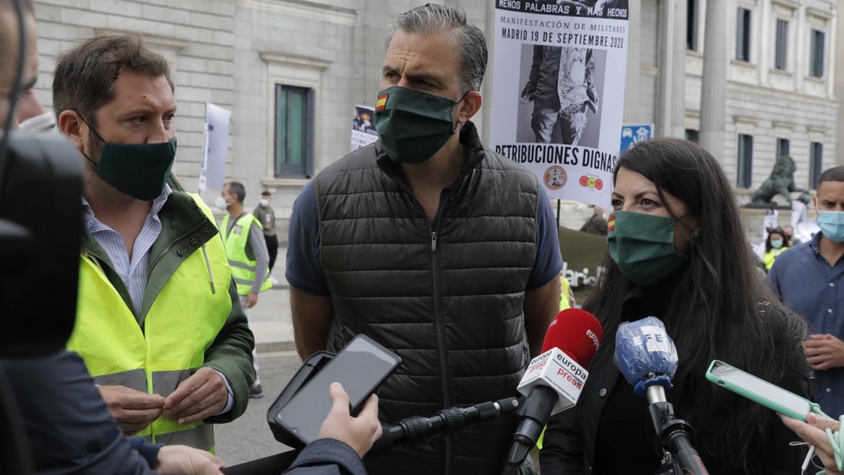 VOX apoya a las Fuerzas Armadas