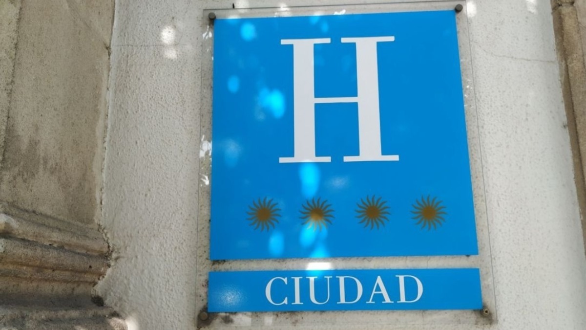 vox jerez caída turismo