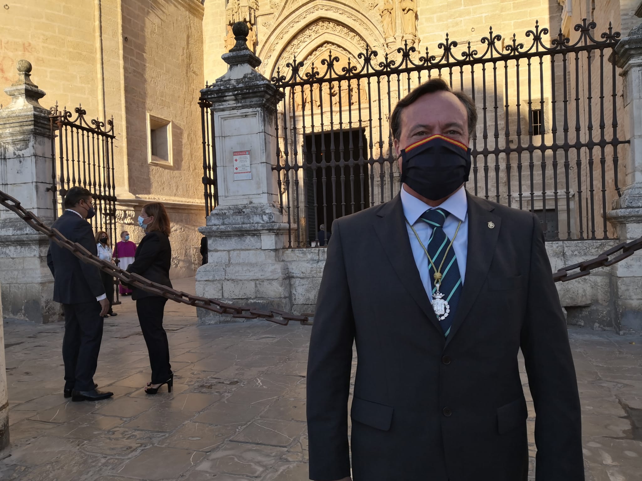 El portavoz municipal de VOX en la Diputación, Rafael García Ortiz, presentó una proposición de respaldo al sector taurino que ha salido adelante con el apoyo del PSOE quien ha matizado algunos puntos de la moción