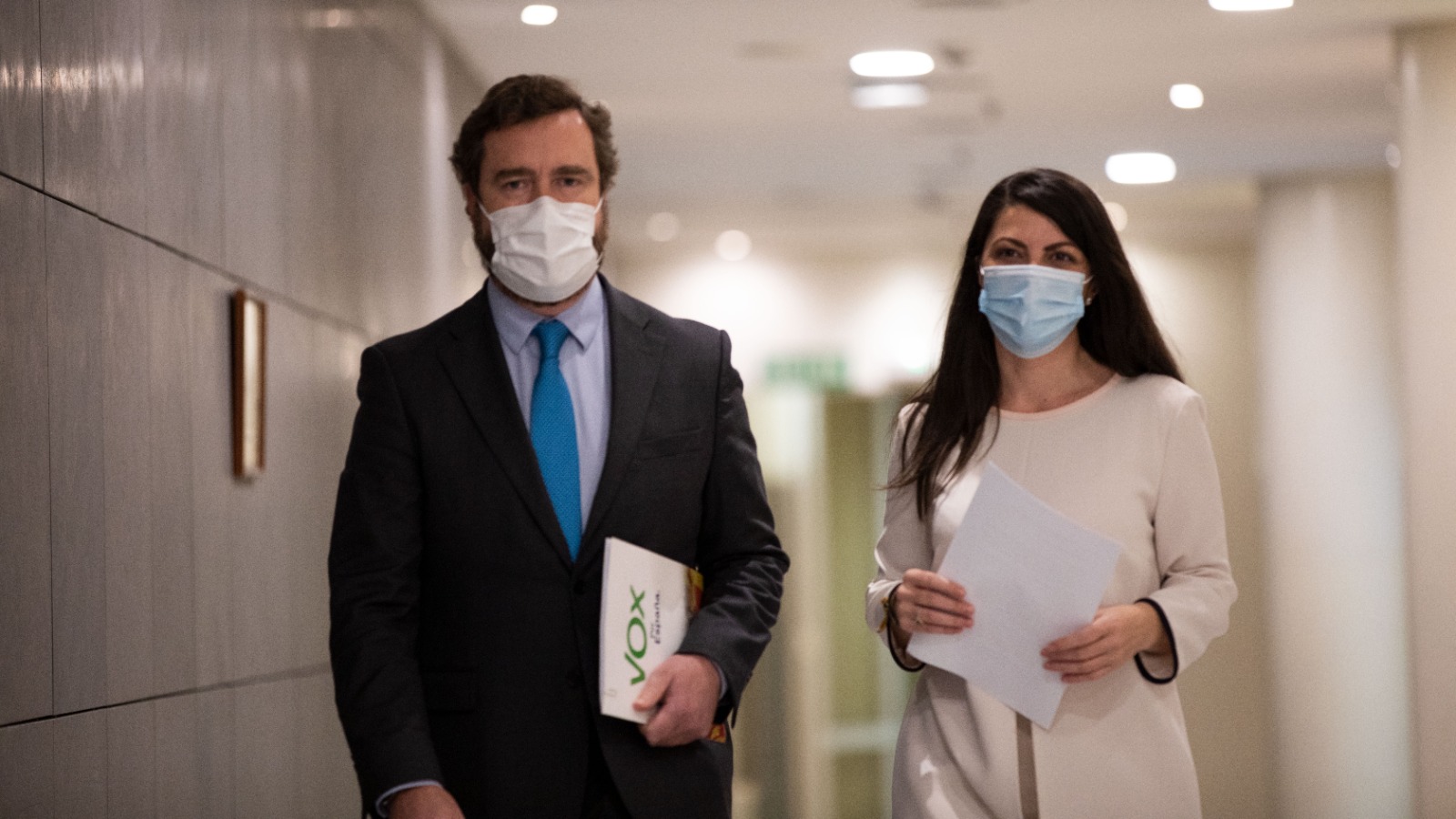 Iván Espinosa de los Monteros y Macarena Olona, en el Congreso.