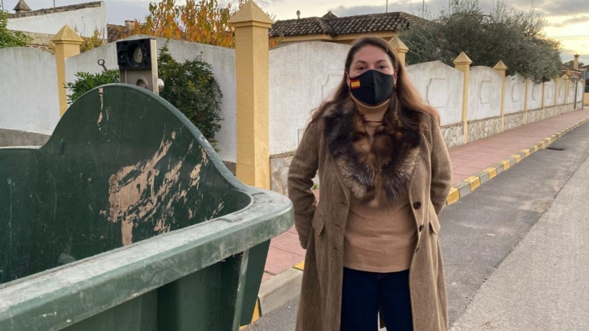 collantes contenedores avenida del santiscal