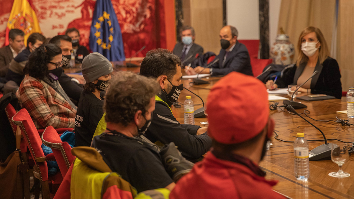 Reunión de los hosteleros con el GP VOX