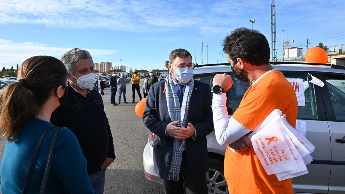 VOX cadiz ley celaá