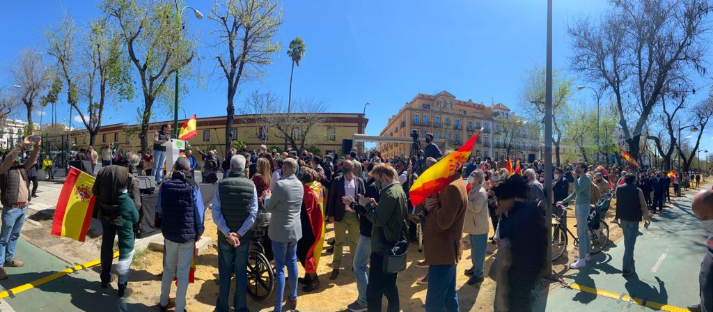 Imagen del acto de VOX Sevilla denunciando la corrupción socialista.
