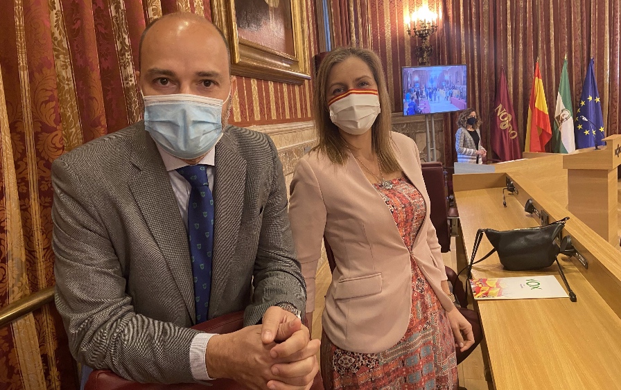 Cristina Peláez y Gonzalo García de Polavieja en el Salón Colón.