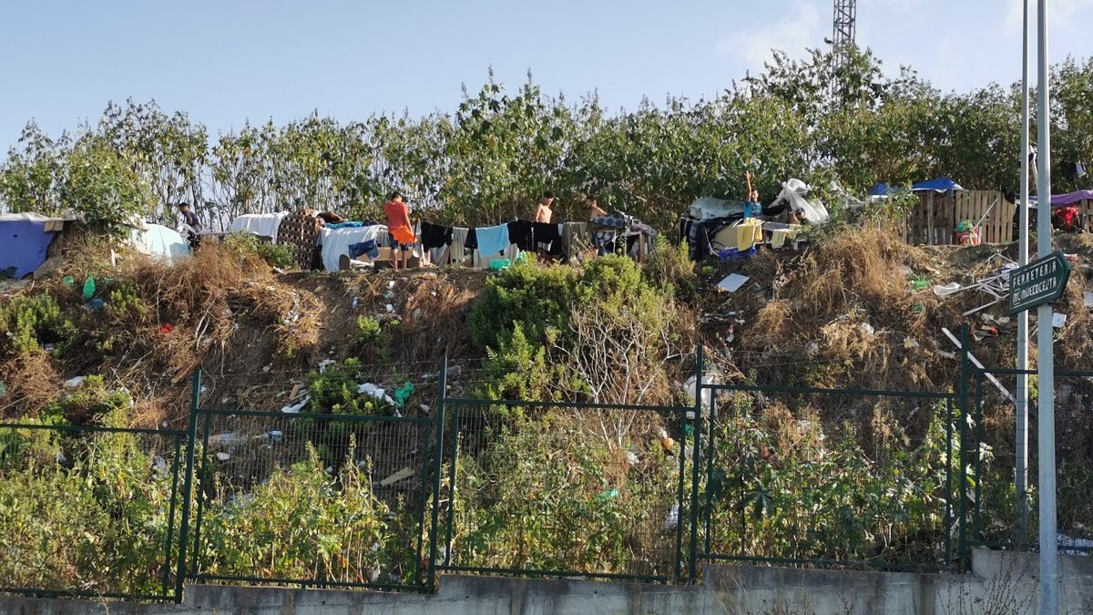 campamento inmigrantes mena ceuta
