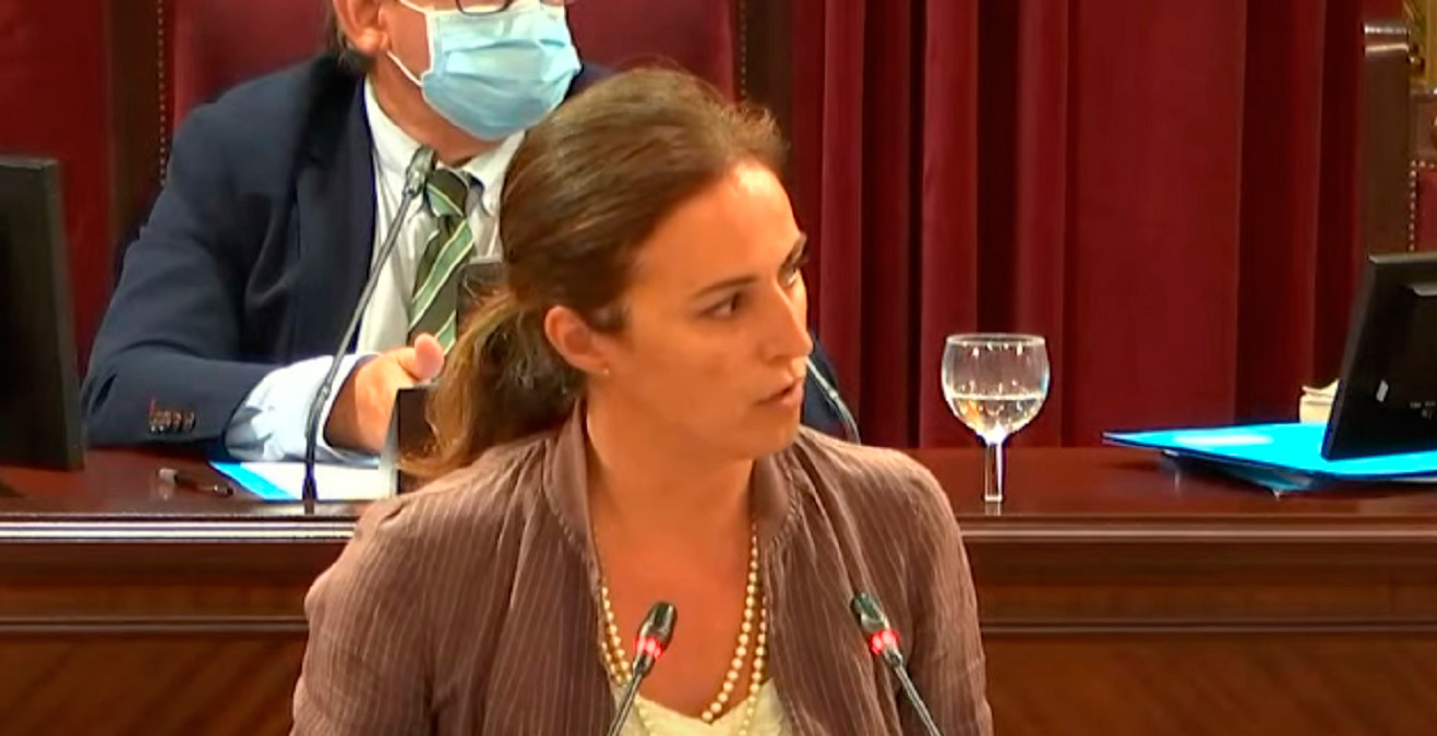 Ribas ha señalado la poca concreción del decreto a la hora de tipificar las sanciones, que ha considerado un abuso de derecho