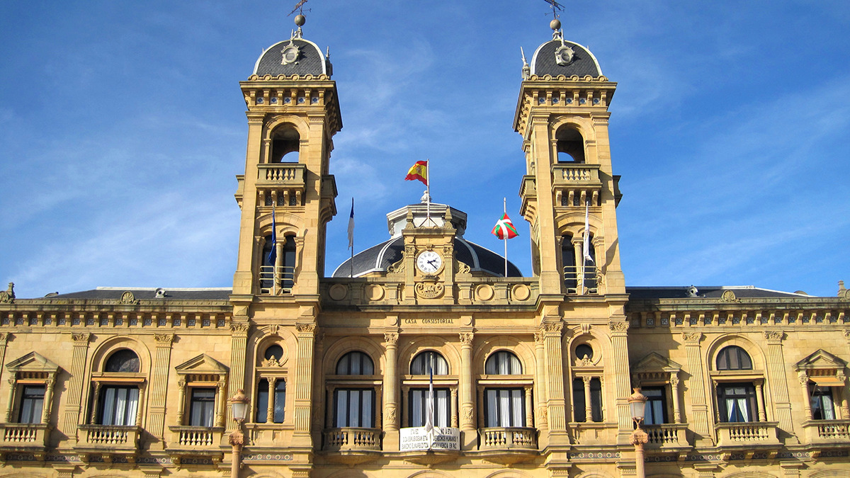 Ayuntamiento de Mondragón