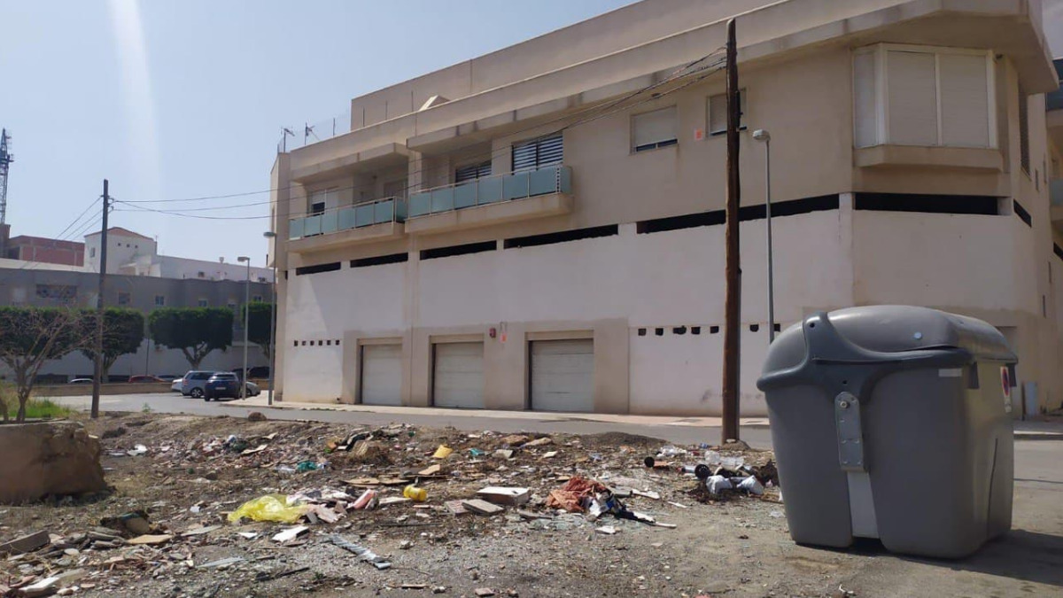 Edificio okupado en El Ejido