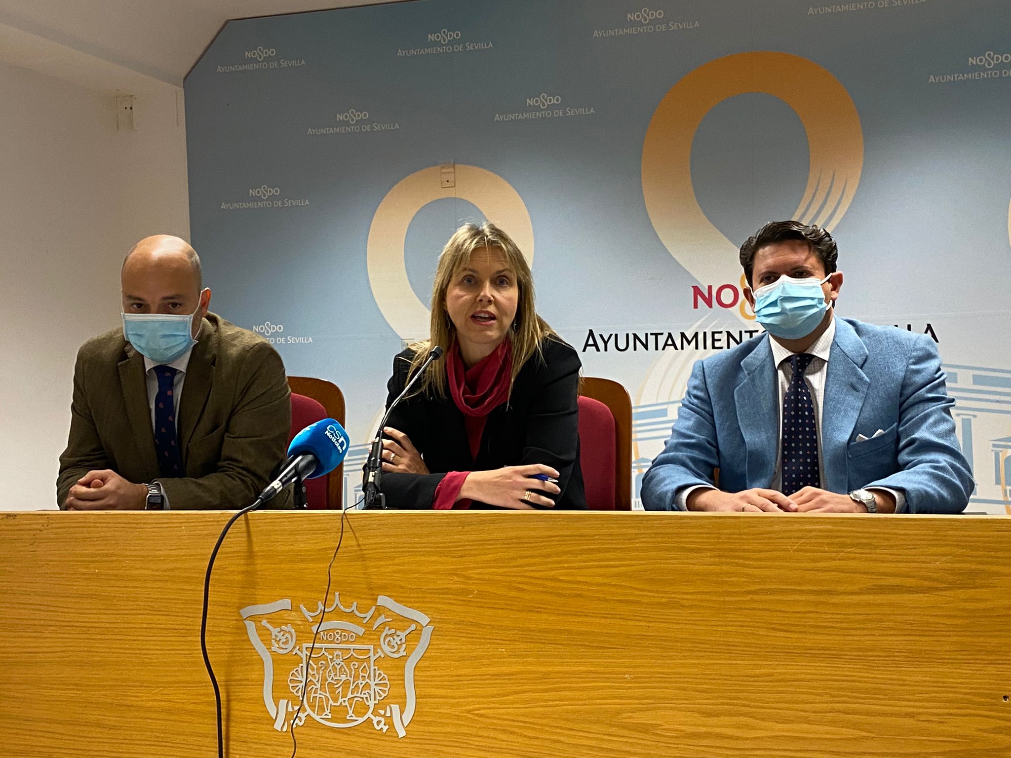 Cristina Peláez, junto a Gonzalo García de Polavieja y Fernando Rodríguez Galisteo