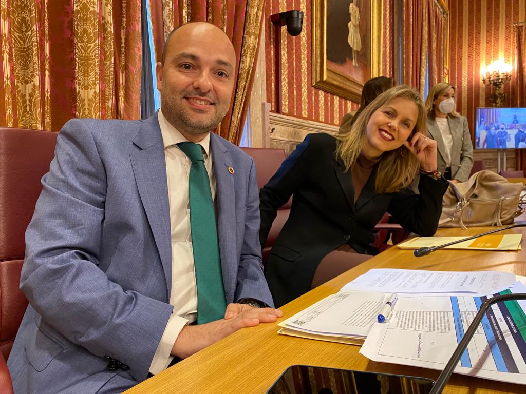 VOX anima al Gobierno socialista a seguir aprobando sus propuestas