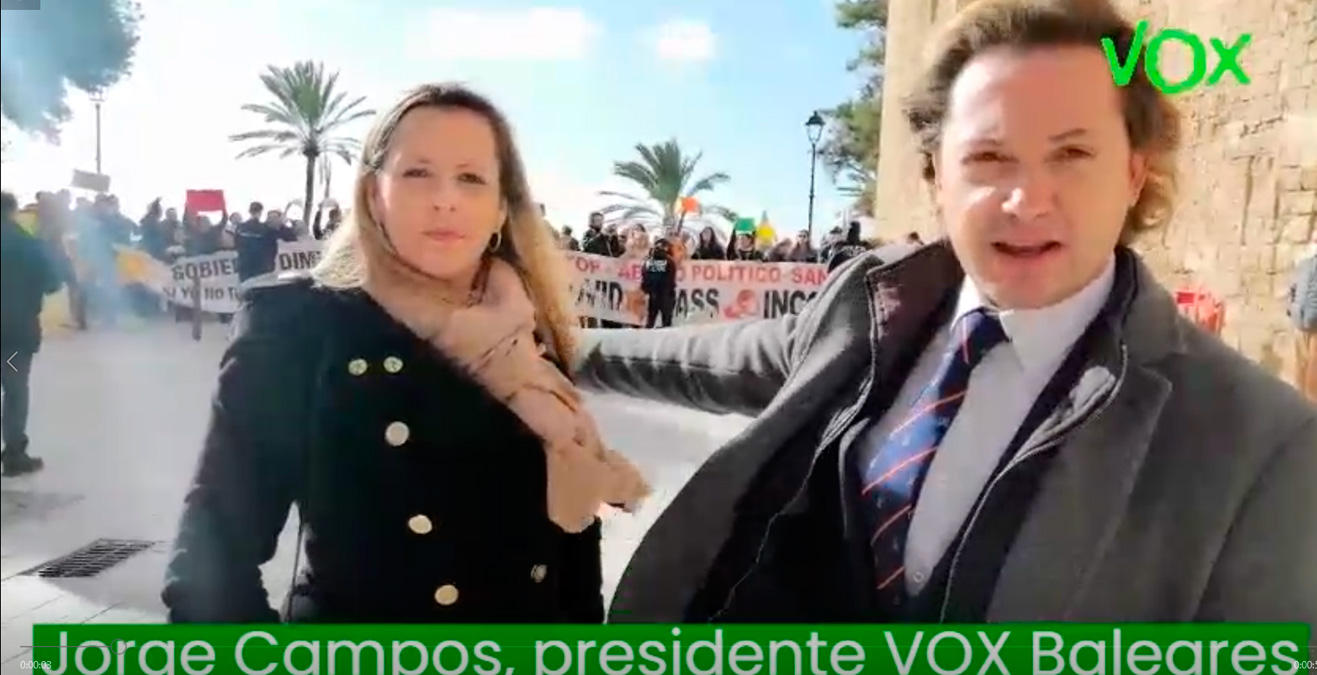 VOX defiende la Constitución porque es la norma fundamental que nos ha dado el mayor periodo de paz y prosperidad.
