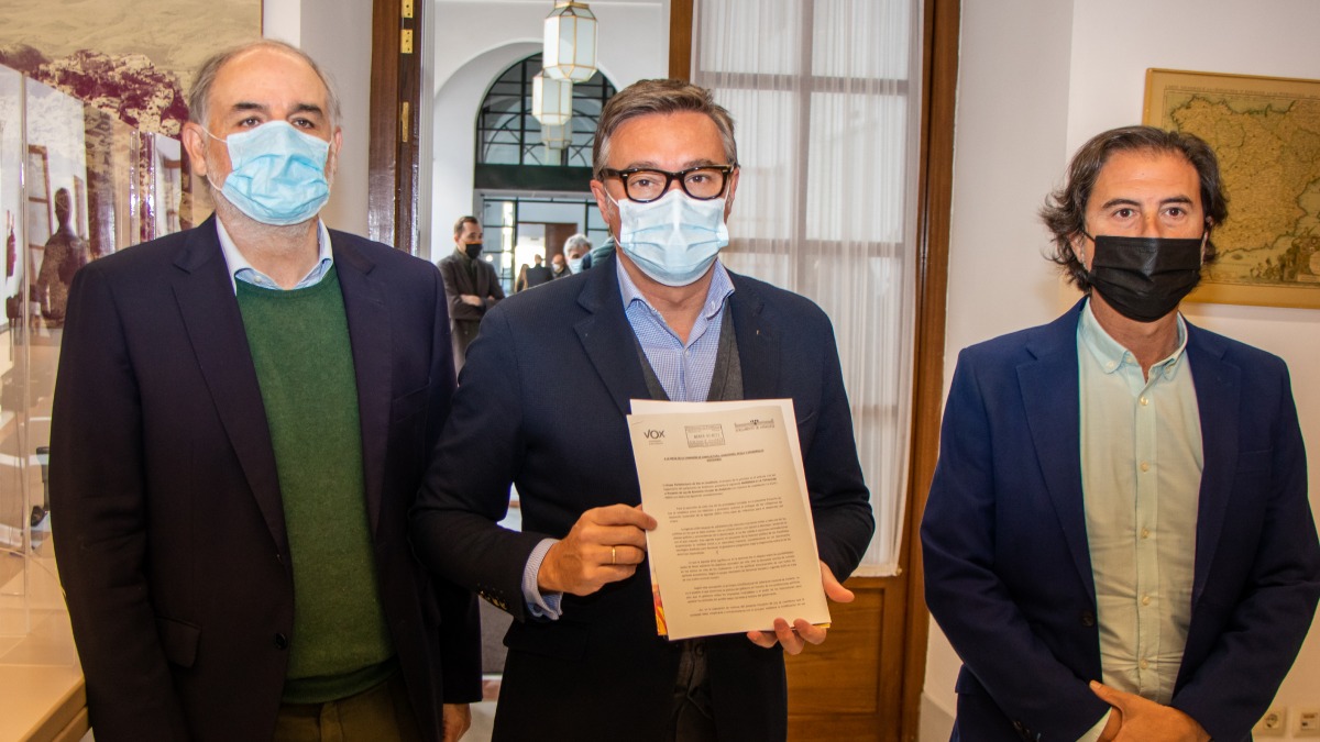 Macario Valpuesta, Manuel Gavira y Benito Morillo.