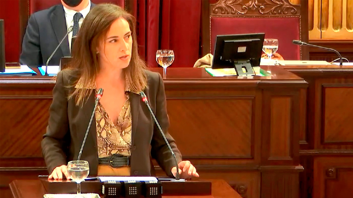 ibas se ha mostrado muy crítica con la gestión del IEB