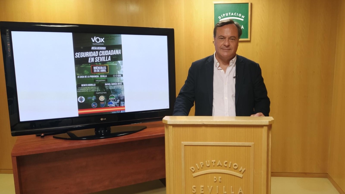 Rafael García Ortiz durante la rueda de prensa.