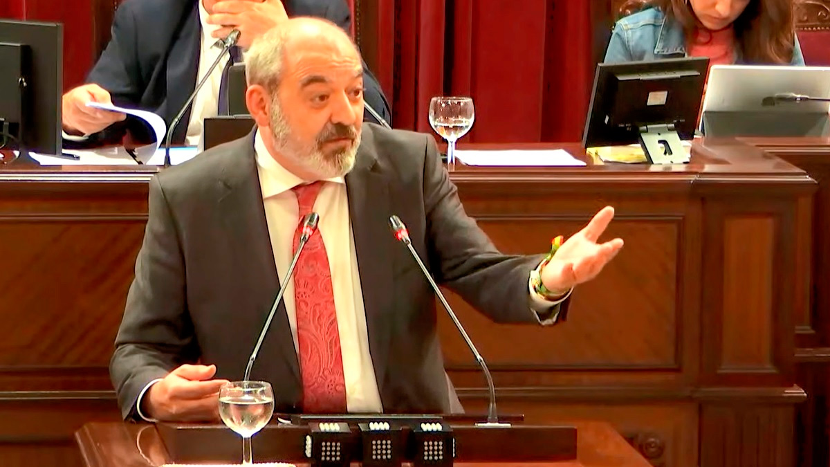 La intervención de Sergio Rodríguez en el Parlamento de las Islas Baleares es de las que sientan cátedra.
