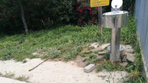 Zona verde de Salteras abandonada