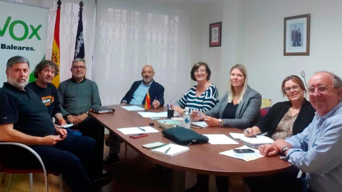 VOX reúne a sus coordinadores de zona. Agustín Buades: “el plan está en marcha”