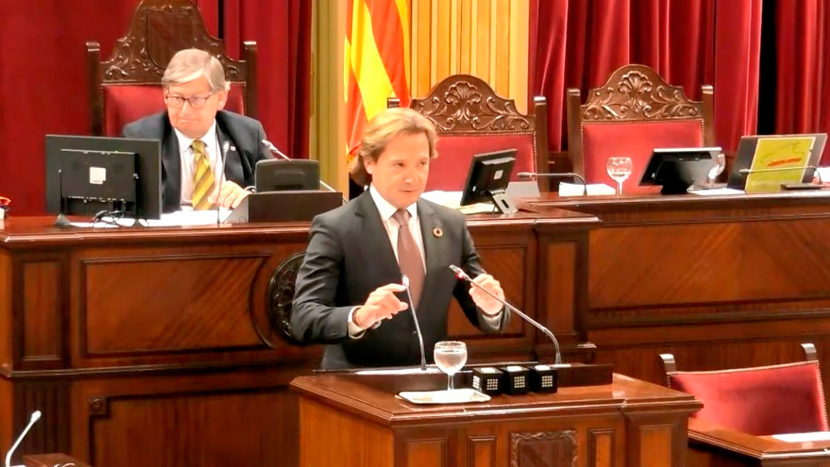 La izquierda y sus palmeros de Cs y El Pi lo venden como un éxito de consenso