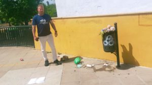VOX denuncia la degradación de la plaza de Fuente del Rey