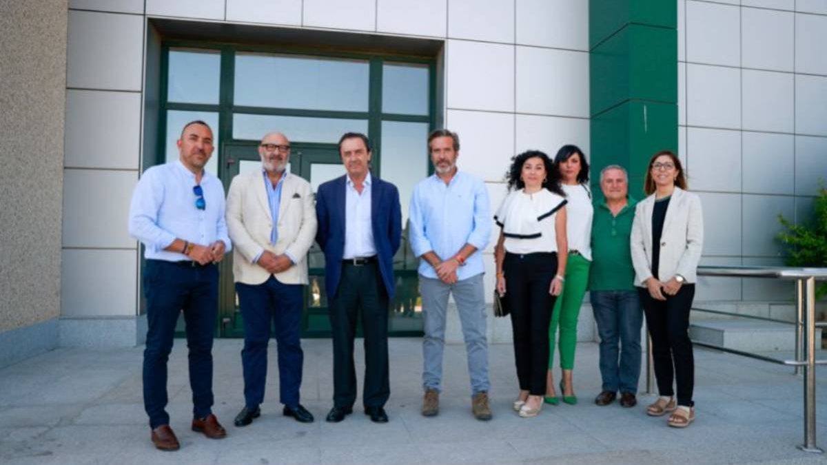 VOX expone en el Valle