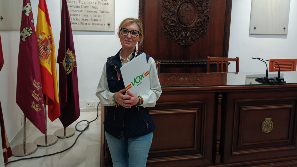Carmen Menduiña - Concejal de VOX Lorca