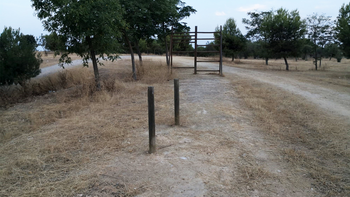 Imagen de demuestra la degradación y abandono del Parque Puente Verde, de Los Palacios, por parte del Gobierno de IU