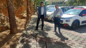 Detalle del estado de degradación del Callejón del Huerto en Alcalá de Guadaíra (Sevilla)