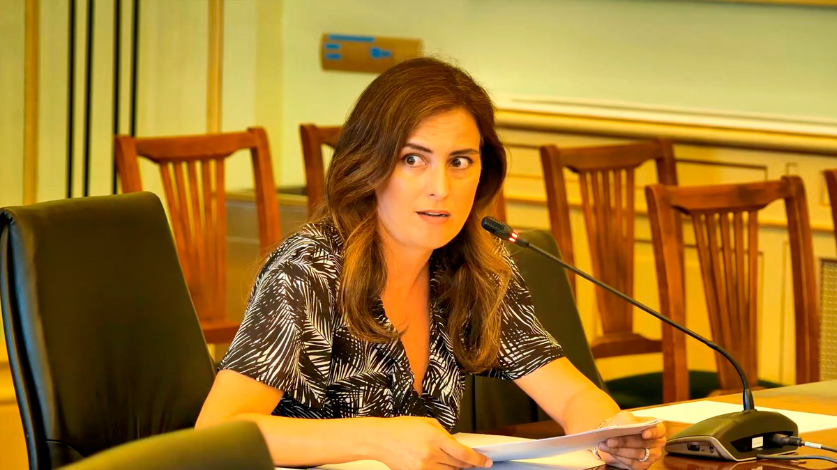Ello provocó la protesta de los jueces y la retirada del cartel