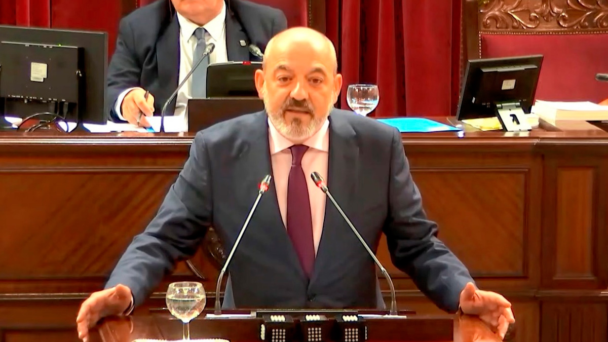 Para el socialismo y sus socios en Baleares que diez familias pidan escolarizar a sus hijos en español es poca cosa