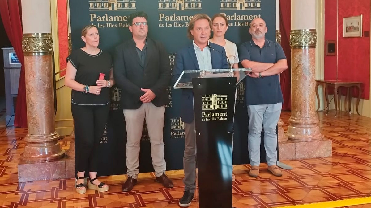 Campos ha responsabilizado al pacto liderado por la socialista Francina Armengol de ocultar sistemáticamente lo sucedido