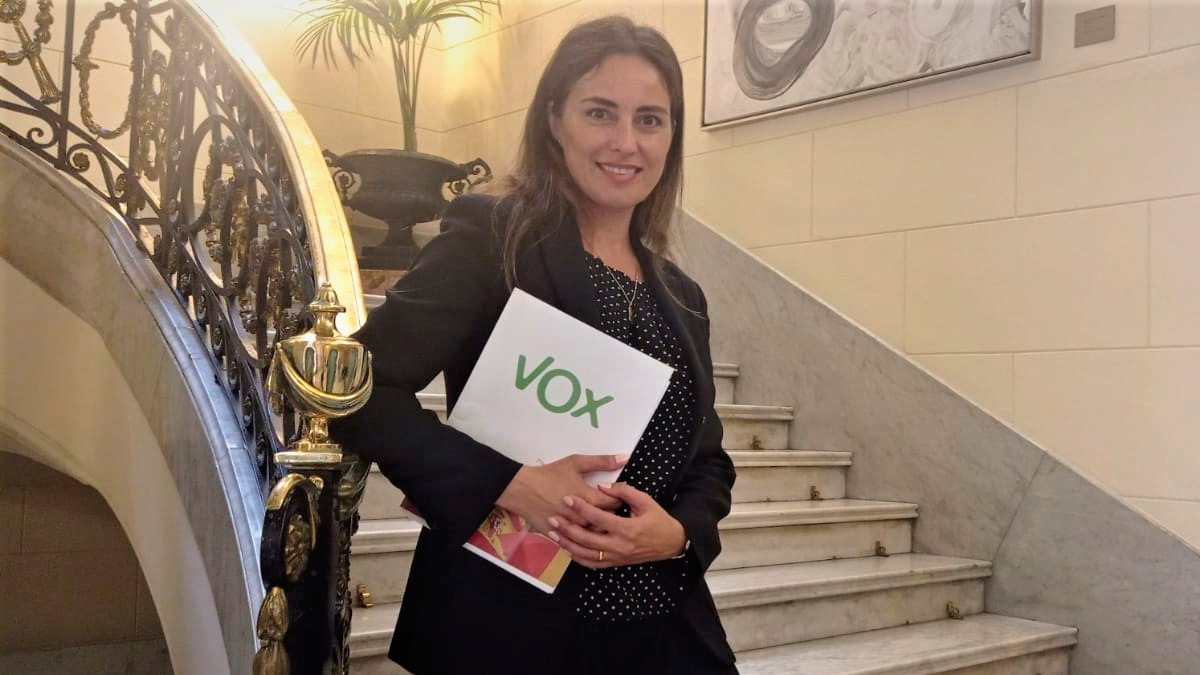 La denuncia de VOX se produce cuando ha fracasado el intento de la izquierda de acordar una declaración institucional relativa a Aurora Picornell que VOX no ha suscrito
