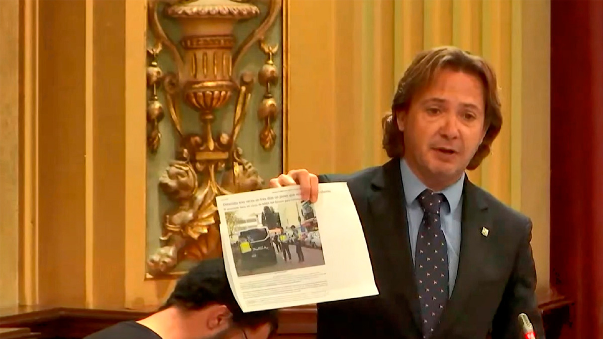 La afirmación de Campos se ha producido luego de la intervención de Armengol a una pregunta sobre las ayudas que el Gobierno balear otorga a los inmigrantes ilegales