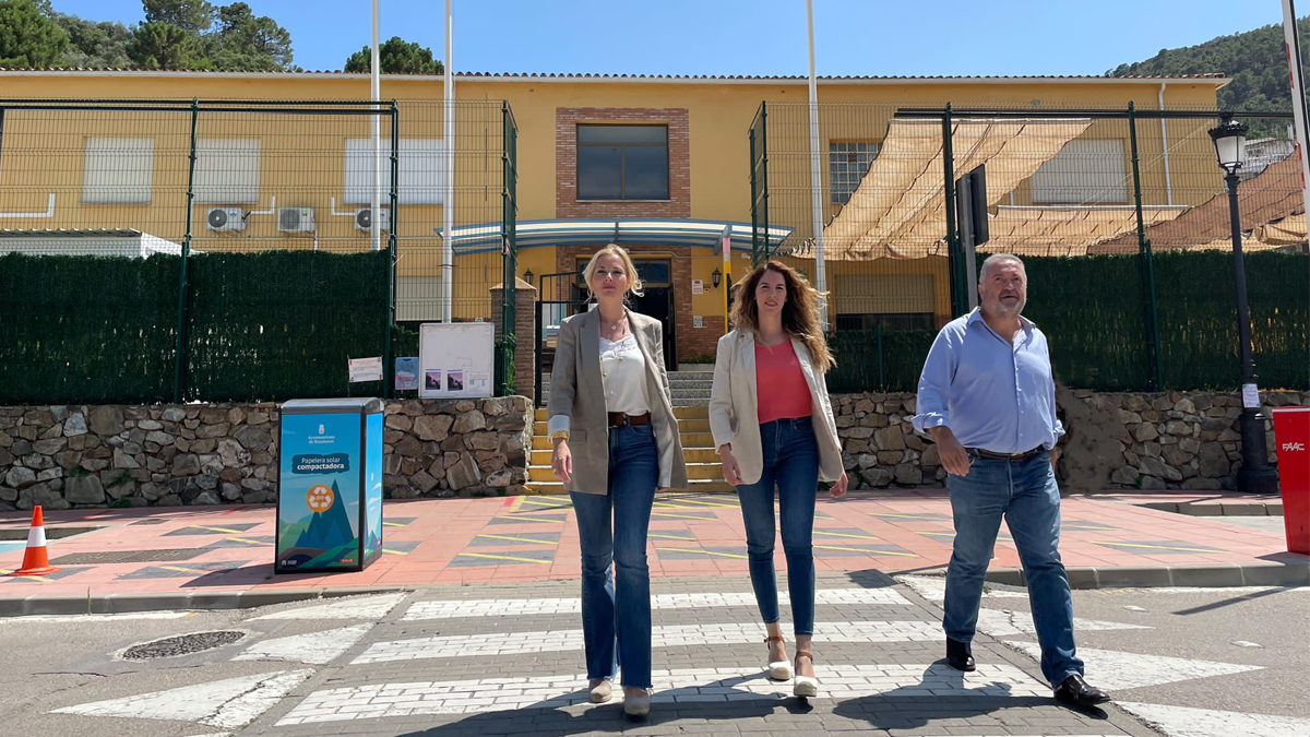 Purificación Fernández y Blanca Armario, diputadas del Grupo Parlamentario VOX en el Parlamento de Andalucía por Málaga y Cádiz