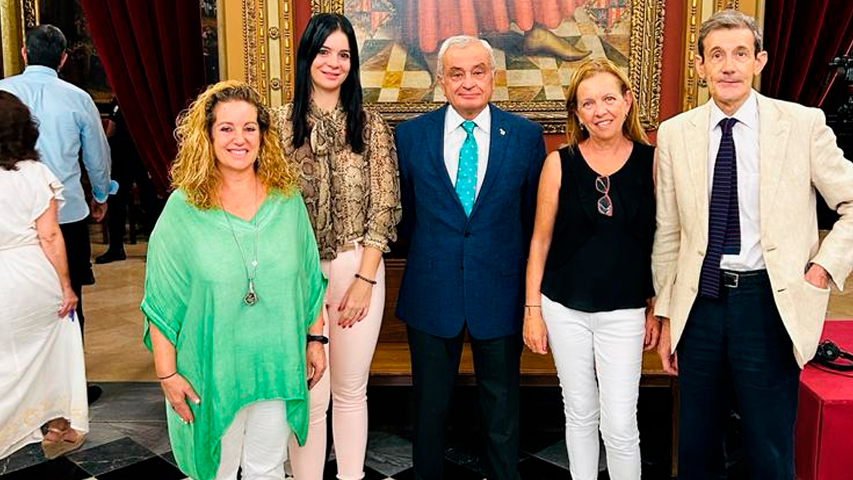 El Pleno del Ayuntamiento de Palma ha aprobado hoy la propuesta del grupo municipal VOX Palma para modificar la normativa lingüística municipal
