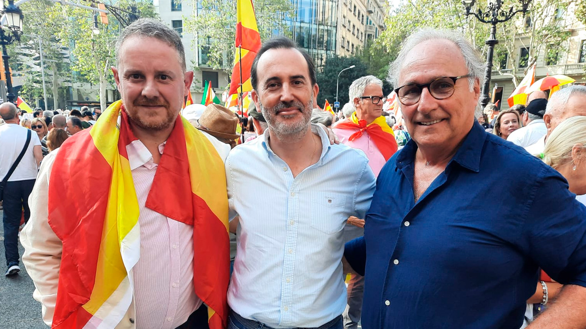 Éxito de participación en la manifestación organizada desde la entidad Sociedad Civil Catalana