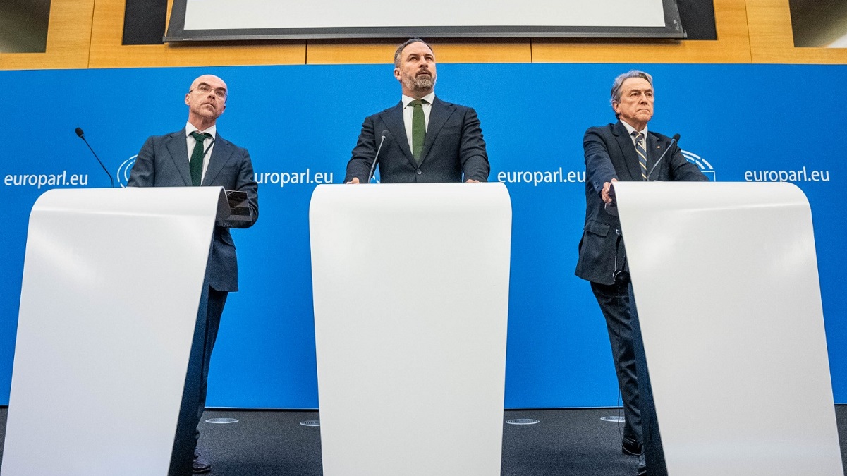 Jorge Buxadé, Santiago Abascal y Hermann Tertsch