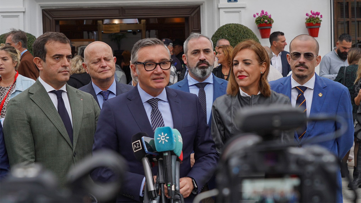 Manuel Gavira, portavoz del Grupo Parlamentario VOX en el Parlamento de Andalucía, en Moción de Censura Ayuntamiento de Mijas (Málaga)