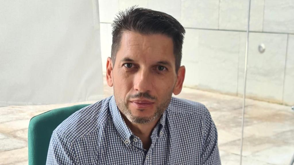 Adrián García