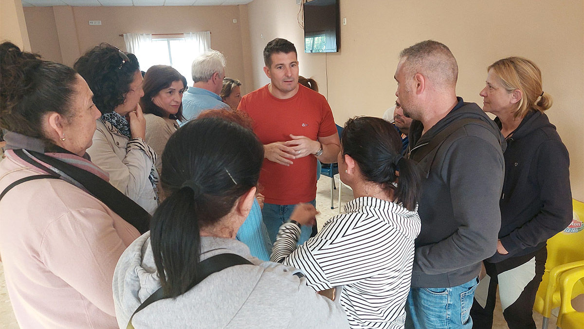 Manuel Vela Chiclana reunión vecinos