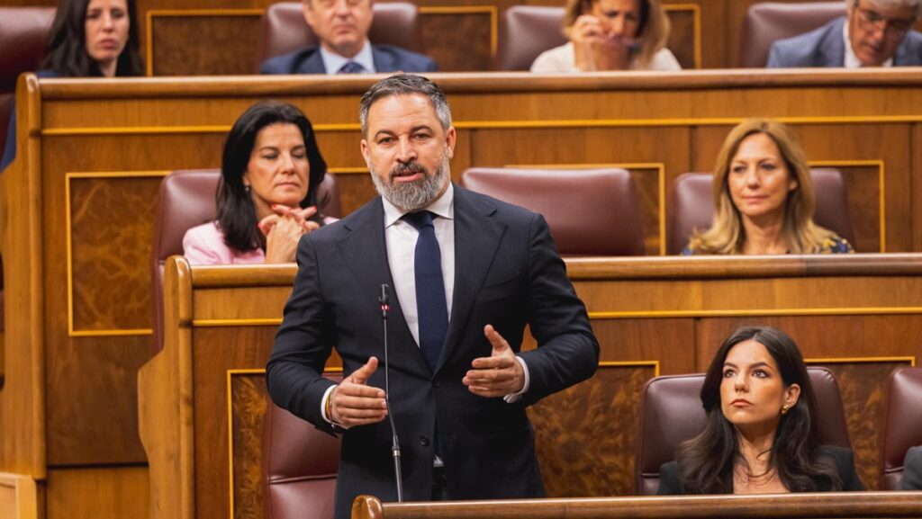 Sánchez, incapaz de responder por la corrupción de su entorno, se queda ...
