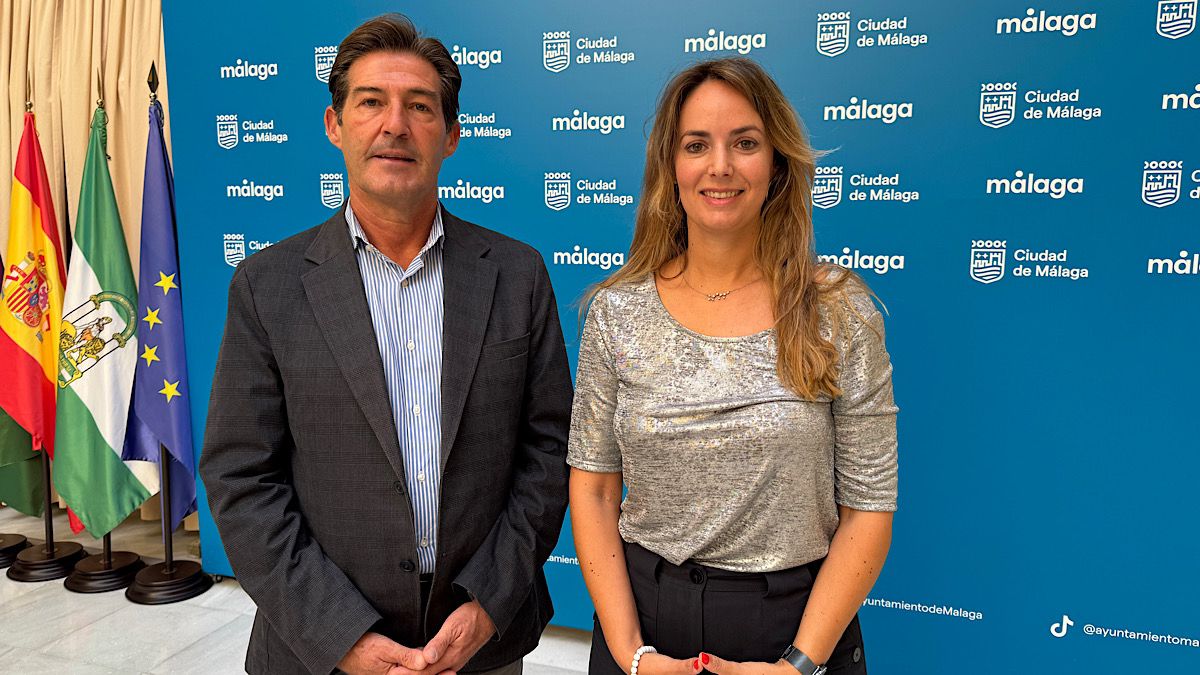 Antonio Alcázar y Yolanda Gómez, previamente a la rueda de prensa